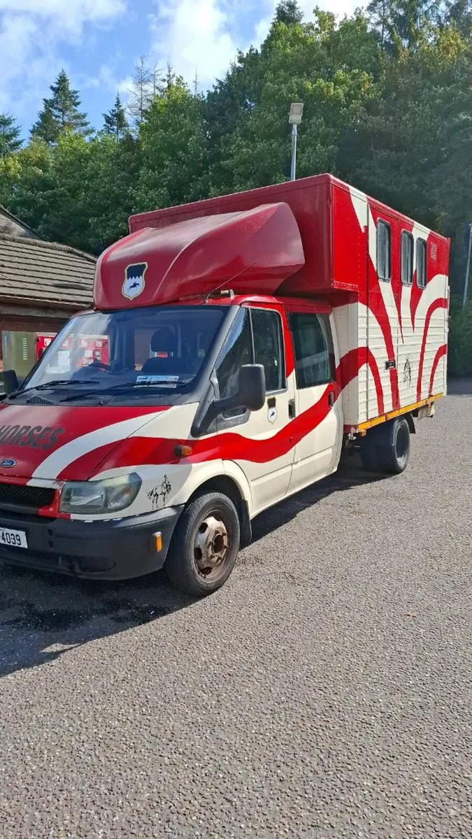 3.5 ton Horse truck - Image 1