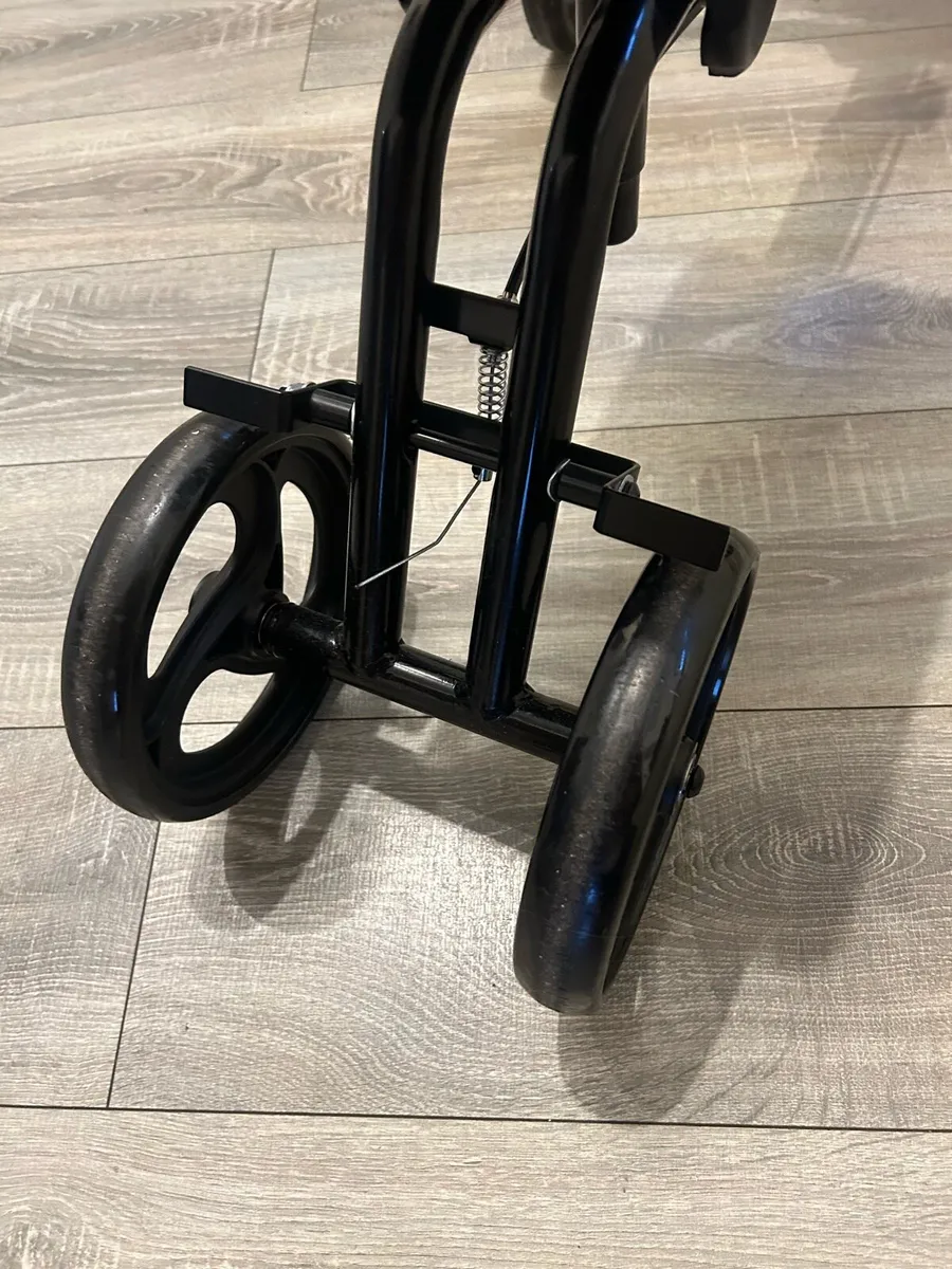 Knee Scooter - Image 4