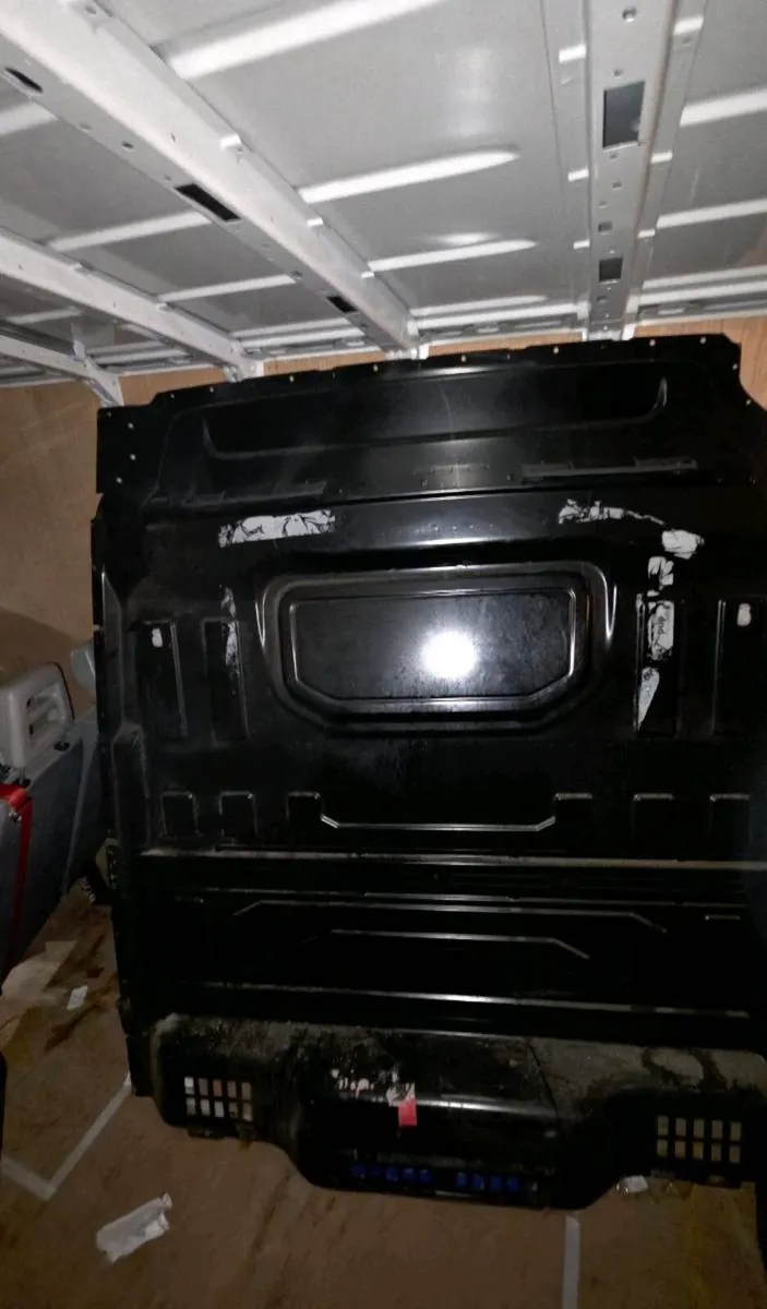 Vw crafter 2021 bulkhead - Image 2