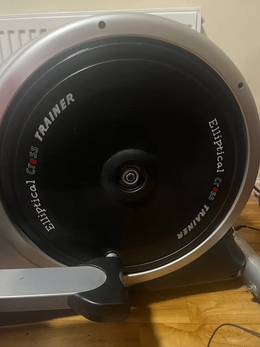Cross Trainer - Image 2