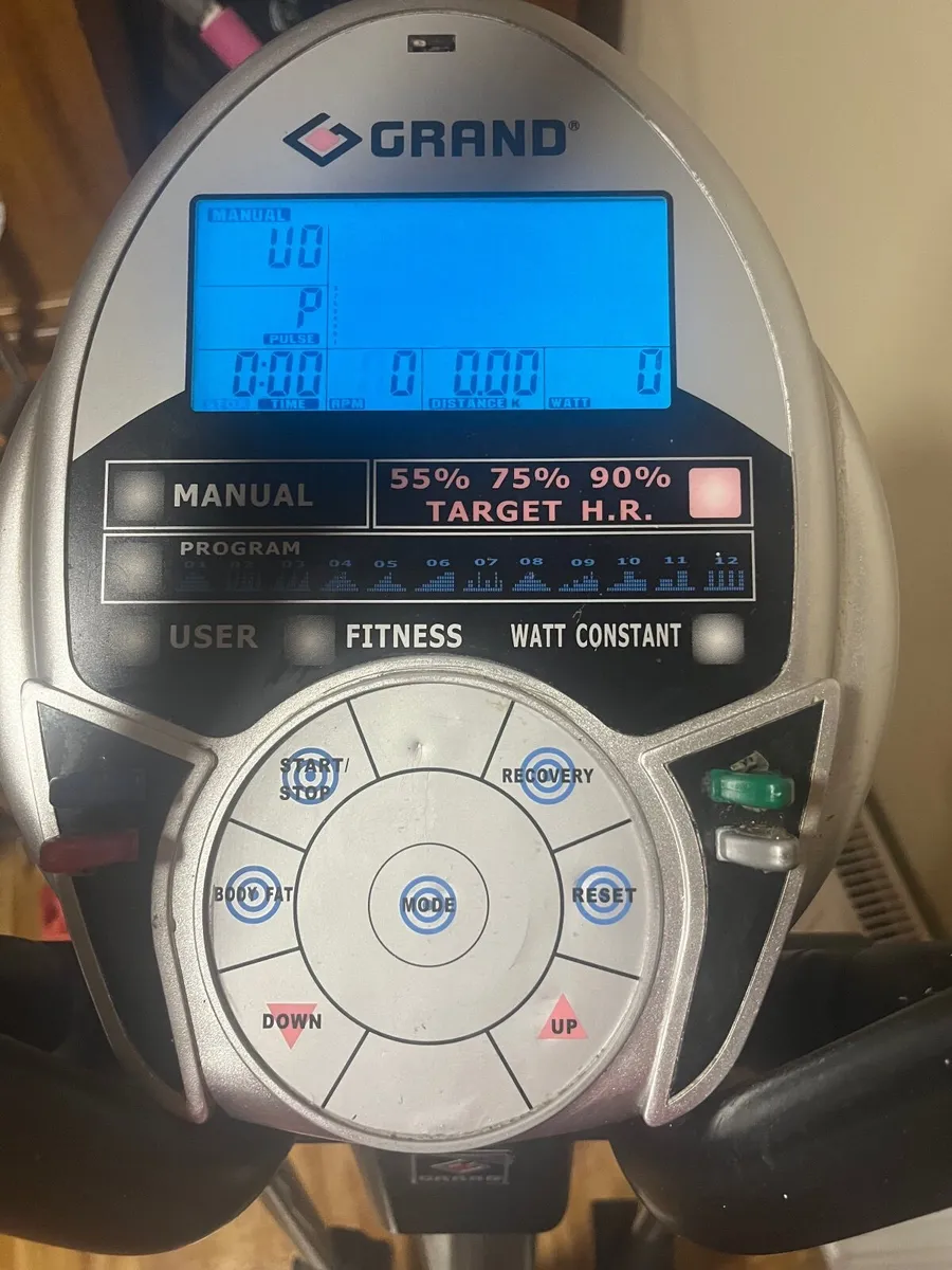 Cross Trainer - Image 4