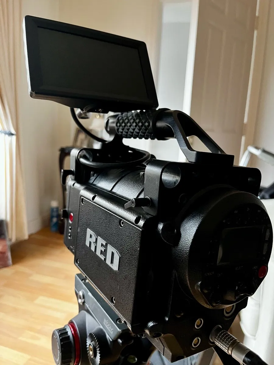Red One MX 4.5k digital cinema camera - full kit - Image 4