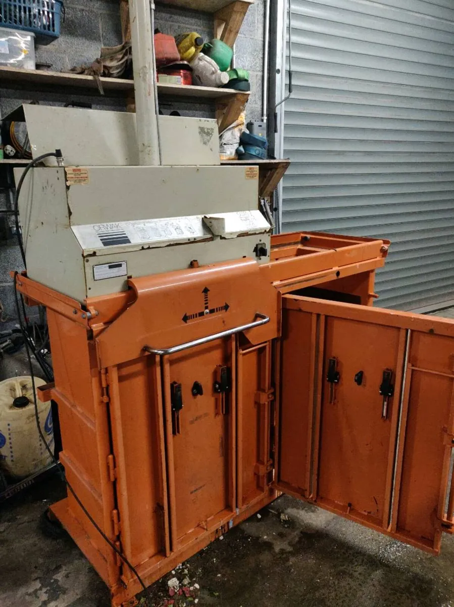 MULTI-CHAMBER BALER - Image 1
