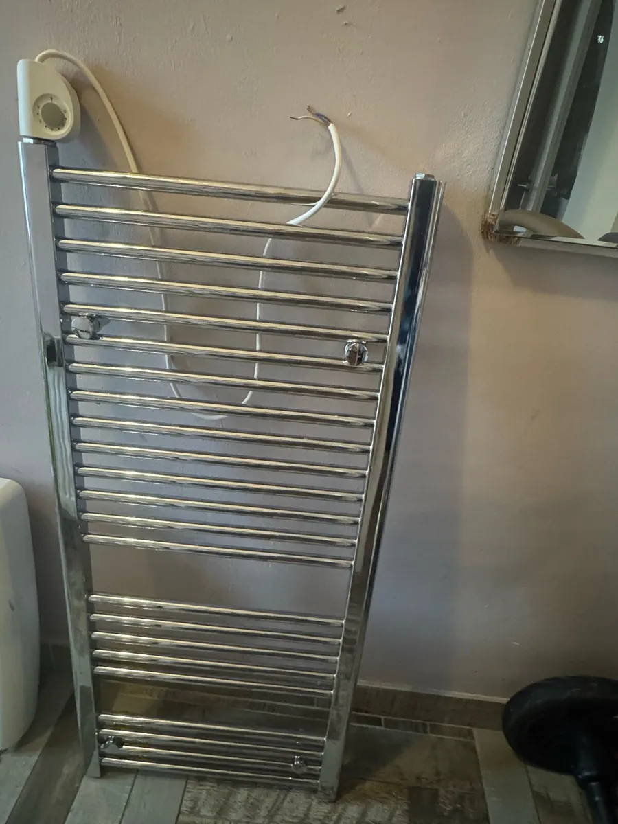 Wall Towel Heater / Radiator Chrome Electric - Image 1