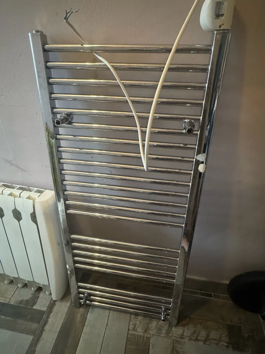 Wall Towel Heater / Radiator Chrome Electric - Image 2