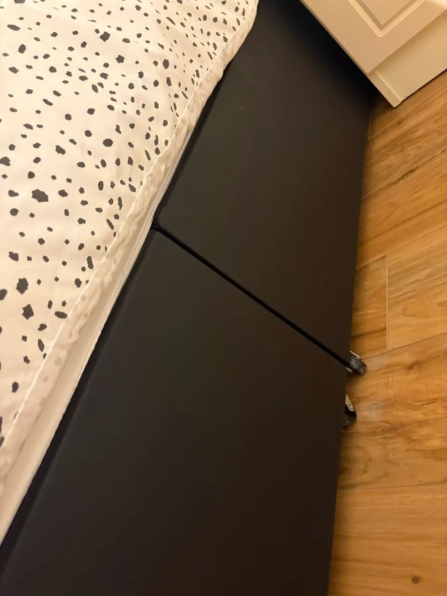 4’6 bedframe and headboard - Image 3