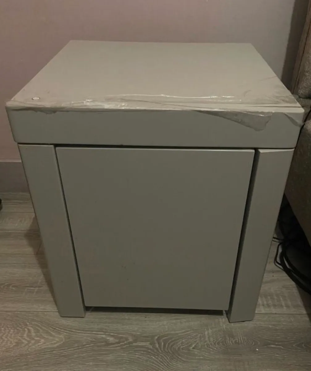 Bedside Locker / TV Stand - Image 2