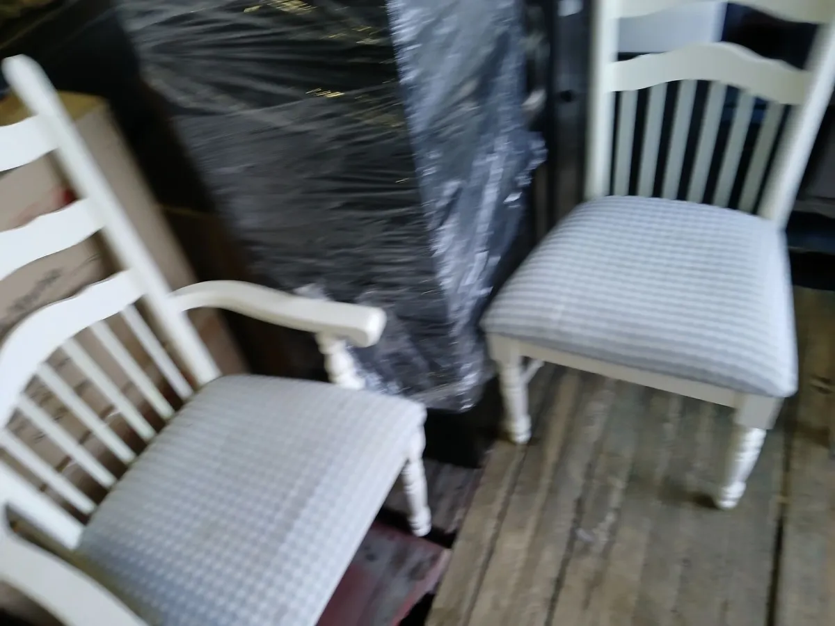 Chairs 💺 💺 💺 💺  lot of /4/..delivered 💺 - Image 3