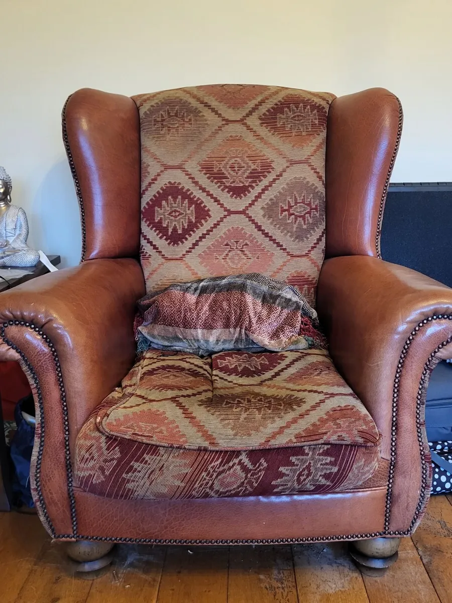 Suite of Furniture - Image 2