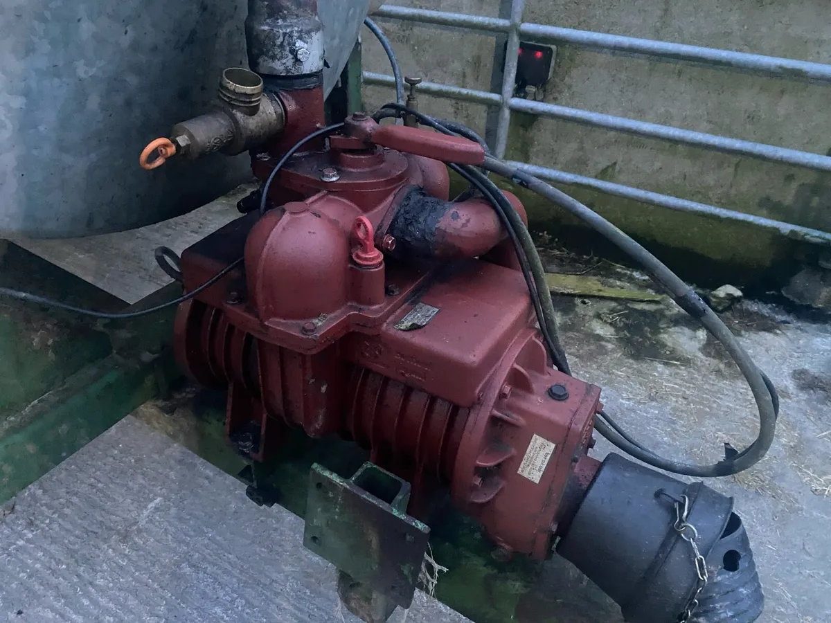 1000 Gallon slurry tanker - Image 2