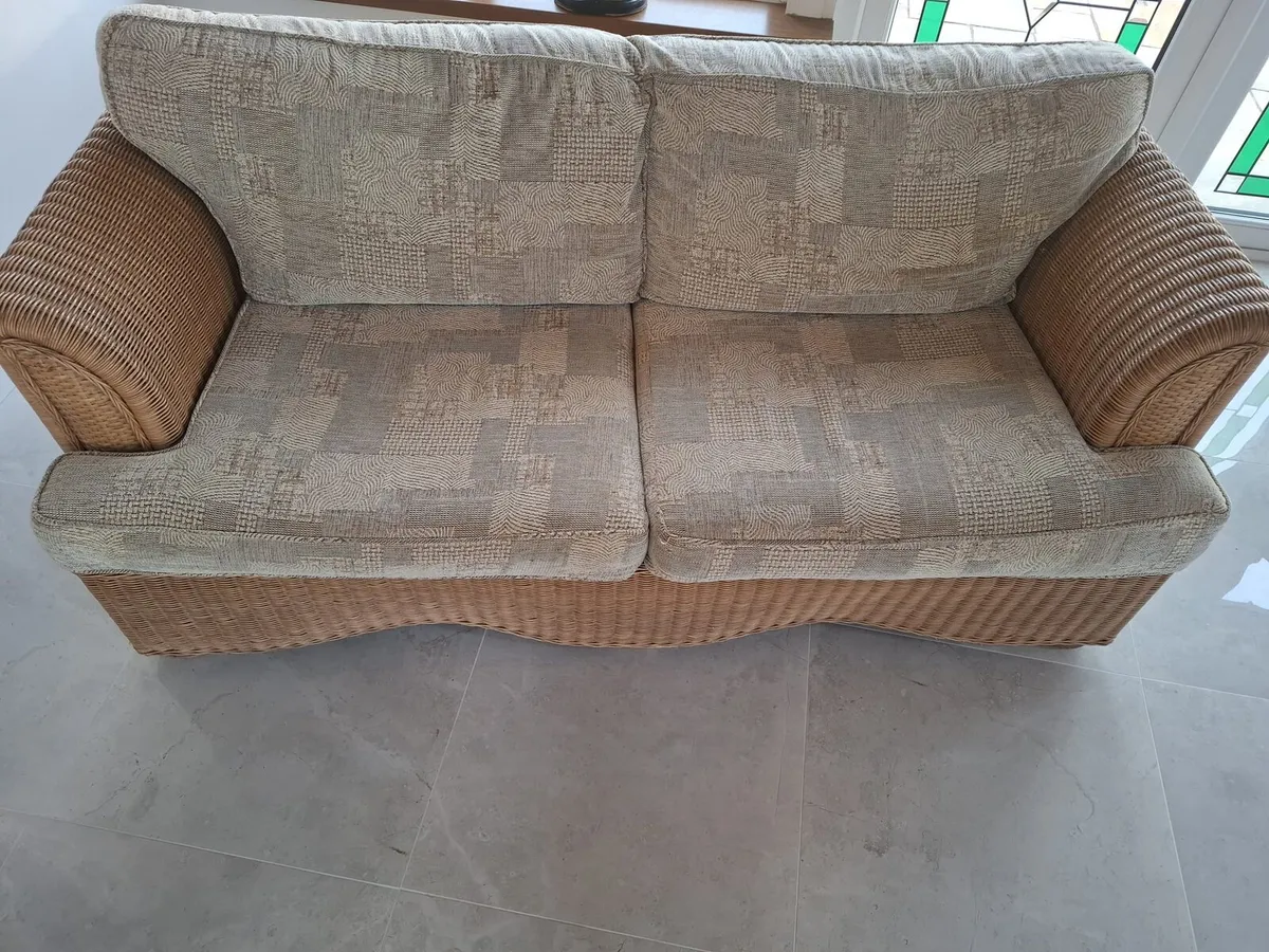 Wicker 2 seater chair and wicker armchair - Image 1