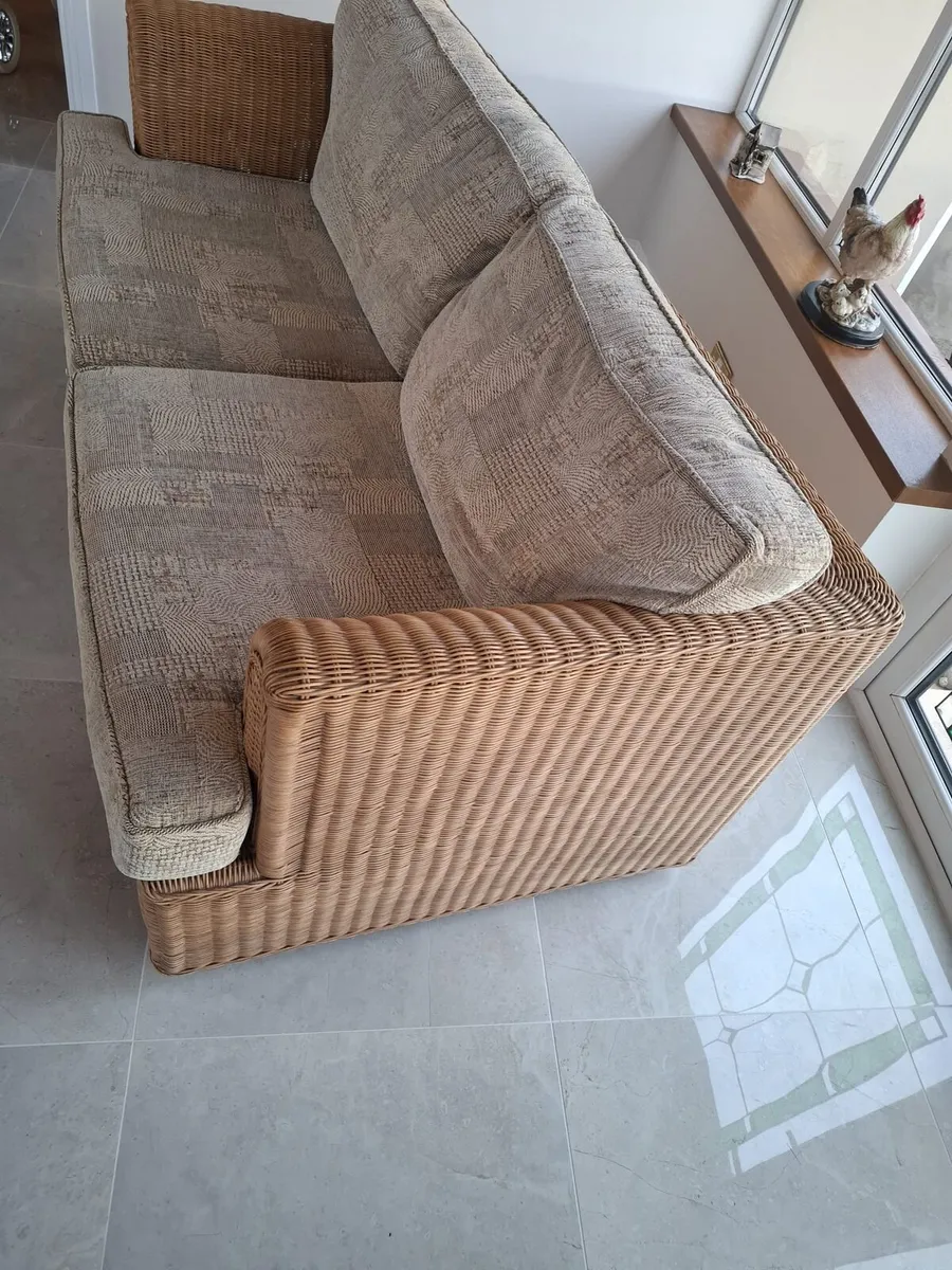 Wicker 2 seater chair and wicker armchair - Image 2