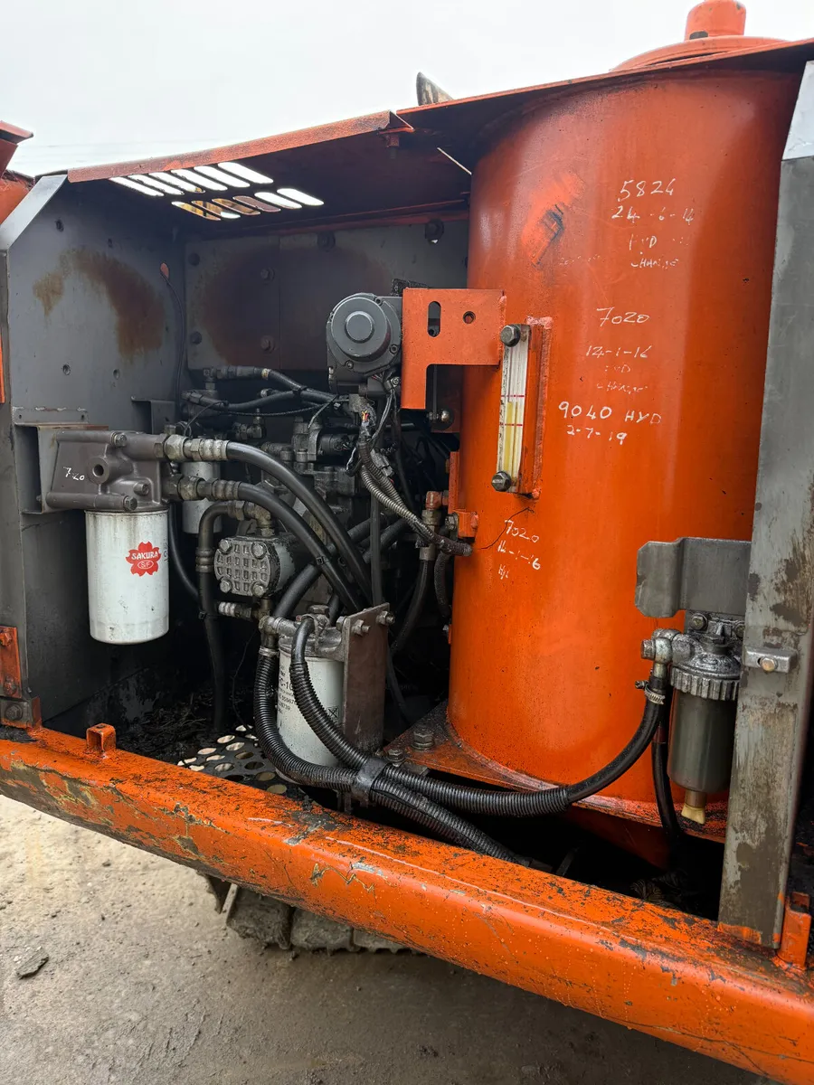 Hitachi Zaxis 130 -1 - Image 2