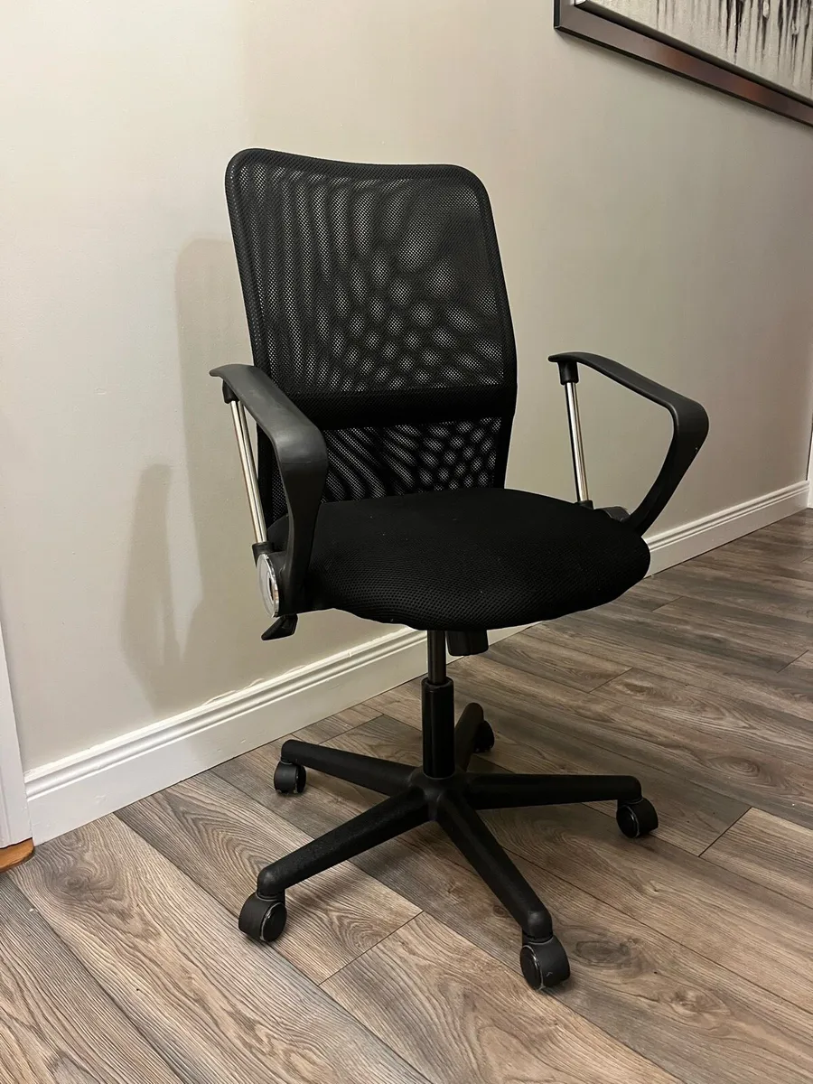Office / Desk Wheelie Chair - Image 1