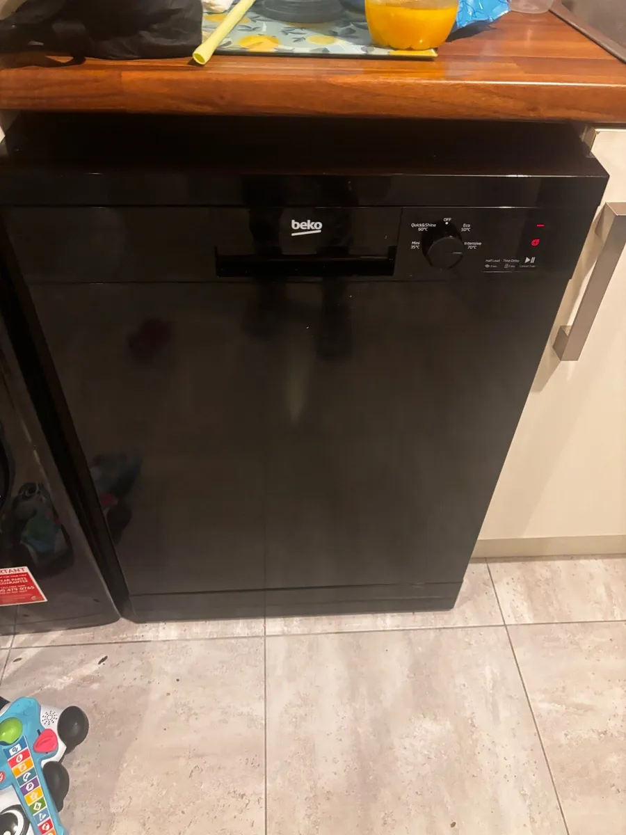 Dishwasher - Image 1