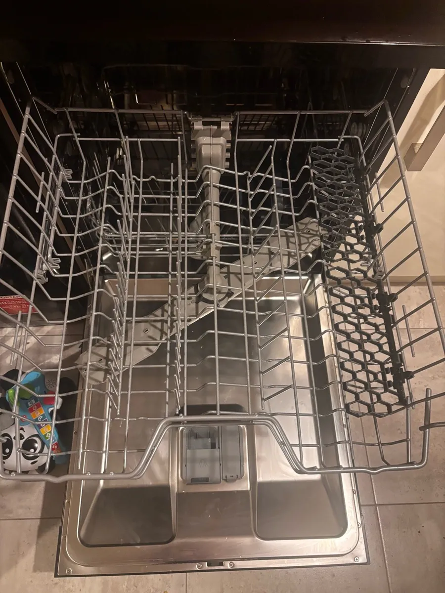 Dishwasher - Image 4