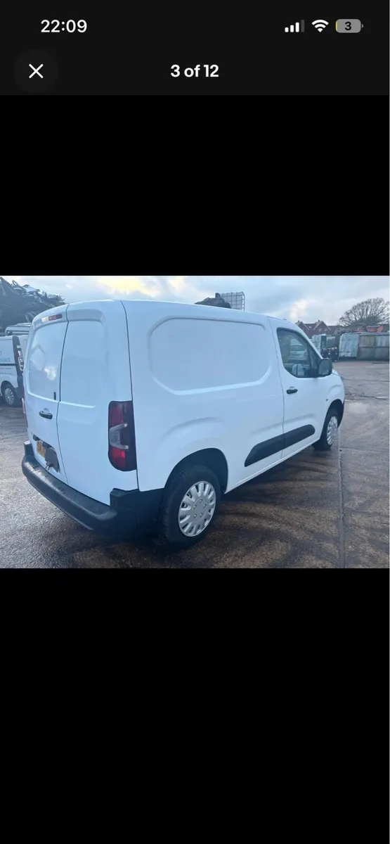 Citreon Berlingo Peugeot partner breaking parts - Image 2
