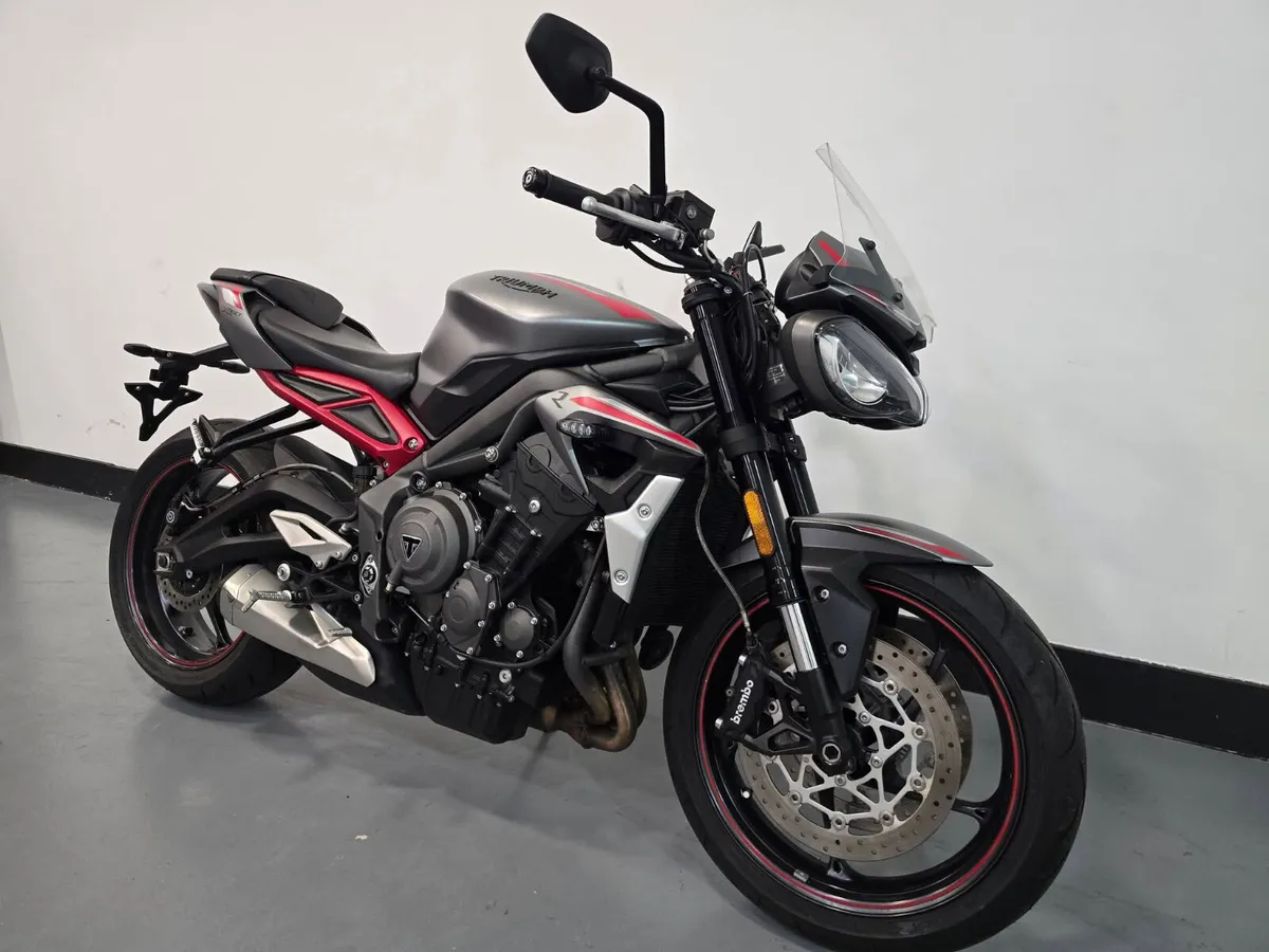2021 TRIUMPH STREET TRIPLE 765 RS - Image 2