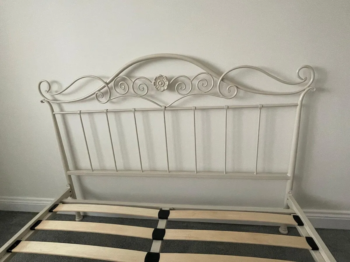 Laura Ashley Cream Metal Bedframe - Image 4