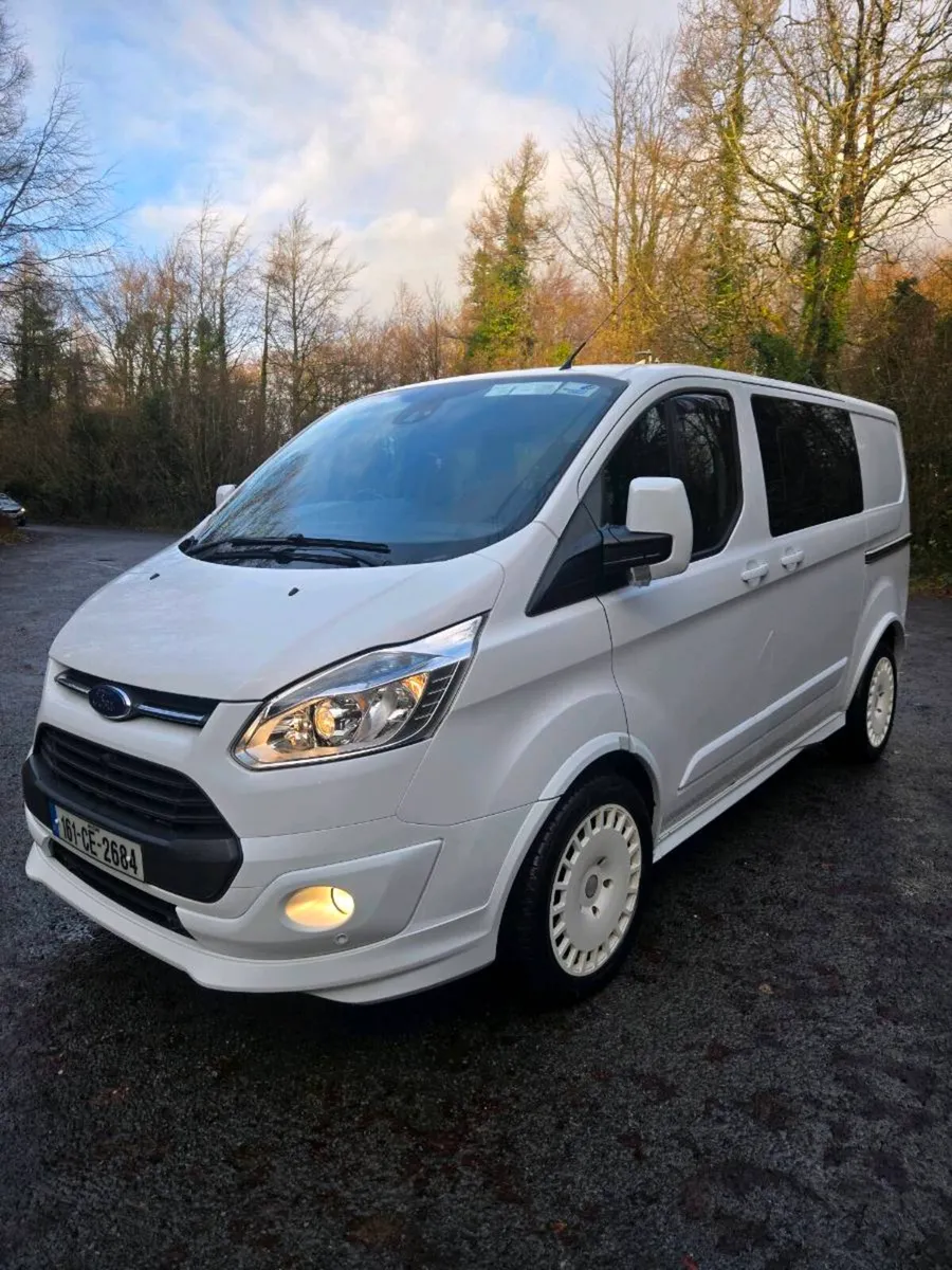 Ford Transit Custom Limited SWB Crewcab 5 Seater - Image 1