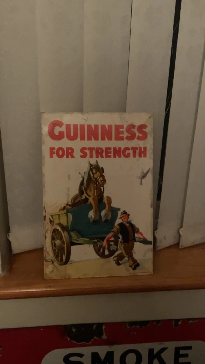 Vintage Guinness celluloid card - Image 1