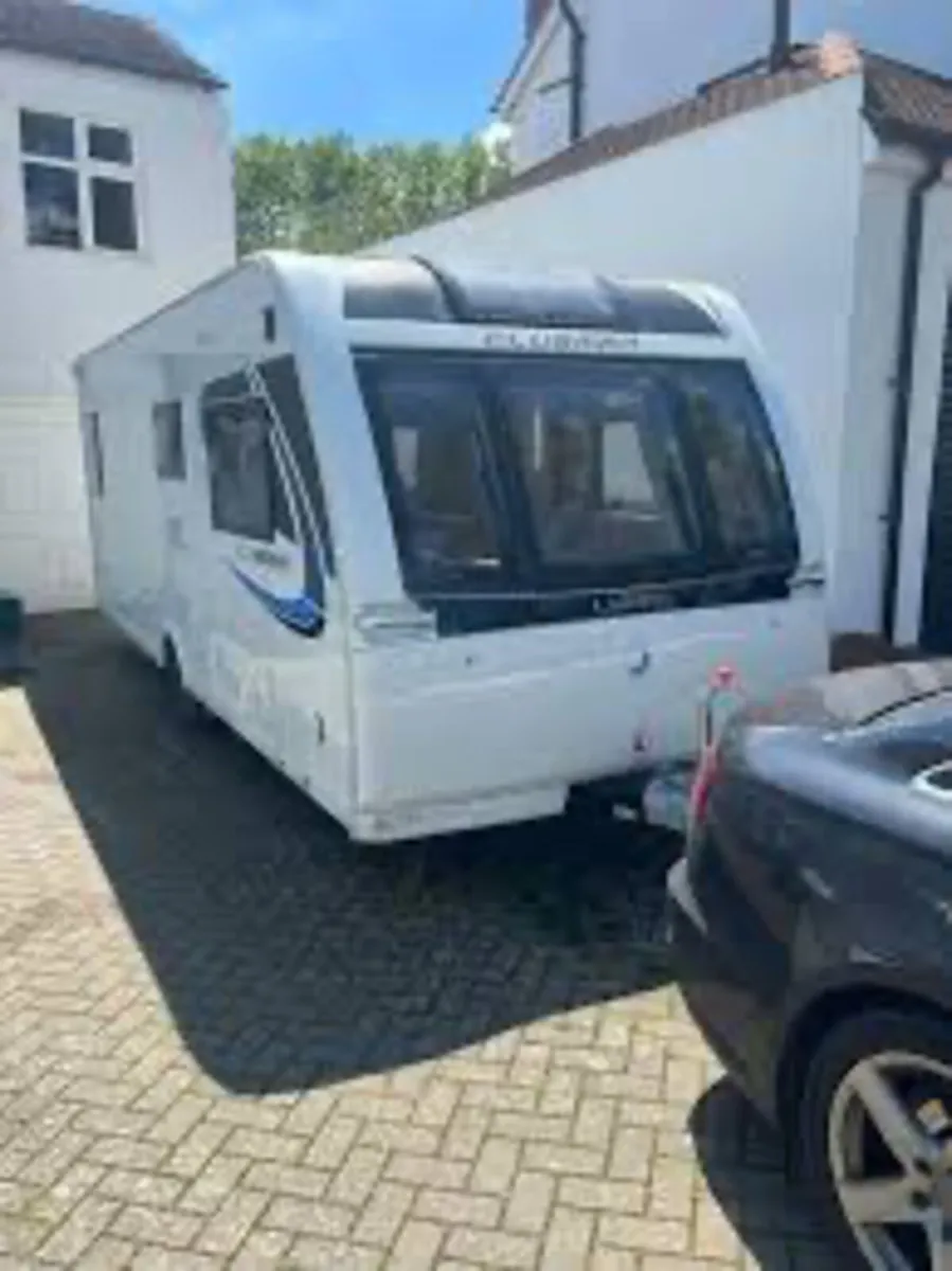 We buy touring Caravans and Mobile homes - Image 3