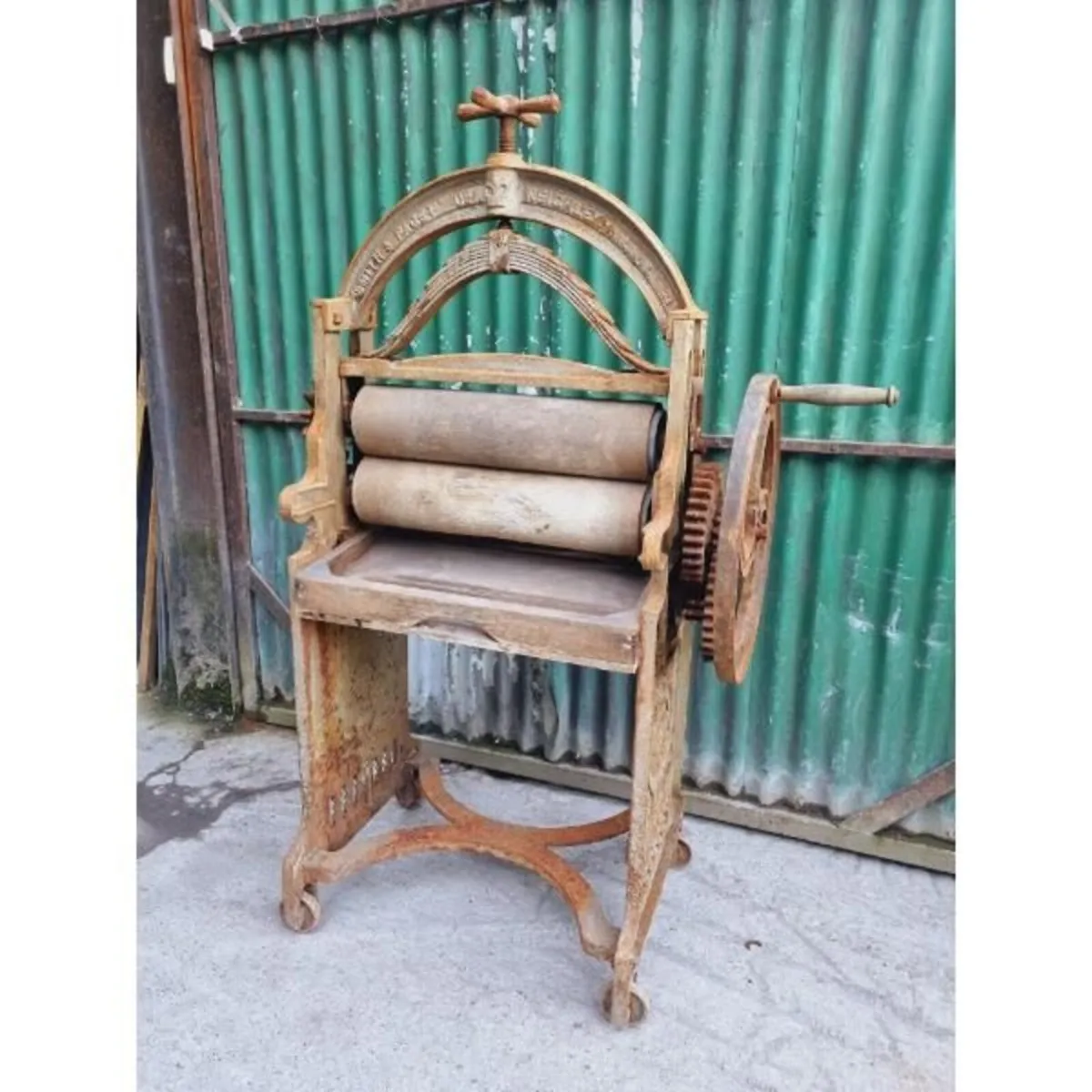 Antique Mangle KAS722 - Image 1