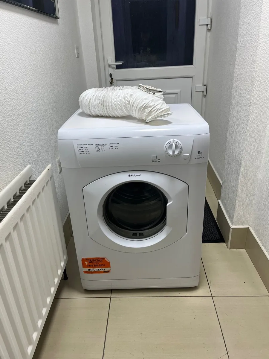 Hotpoint 8kg vented tumble dryer - Image 1