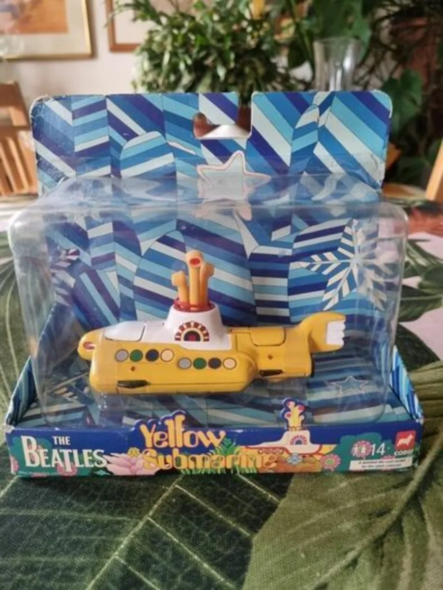 Corgi Yellow Submarine - Image 3