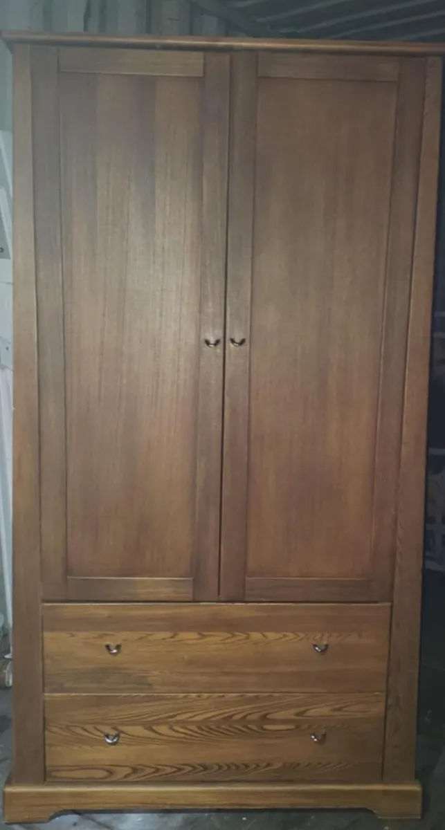 Solid oak wardrobe with drawers - Image 1