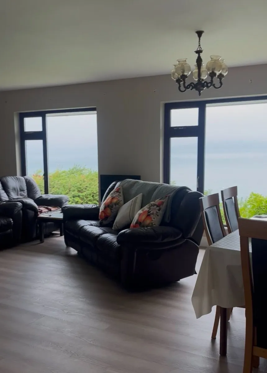 Holiday home to let - Image 1