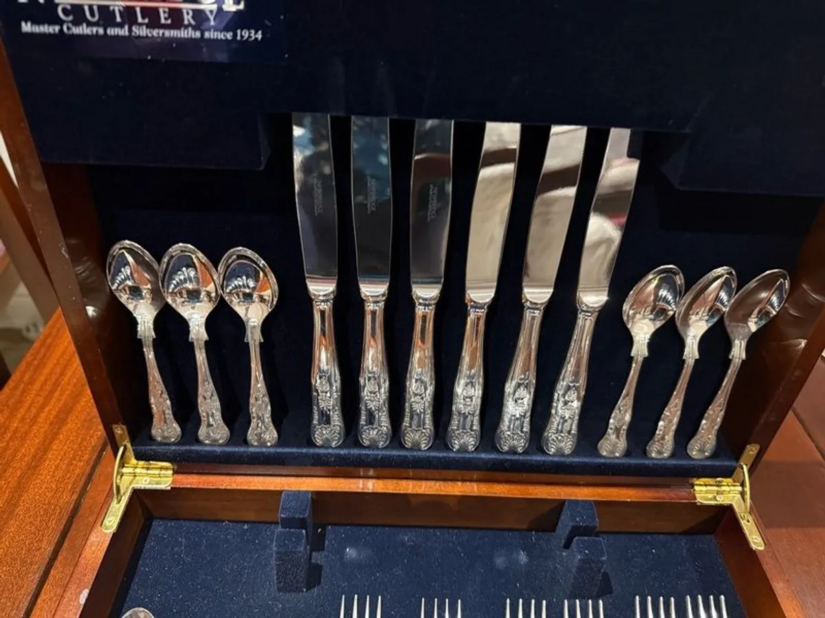 newbridge cutlery set kings  pattern epns 24 pieces in box - Image 3
