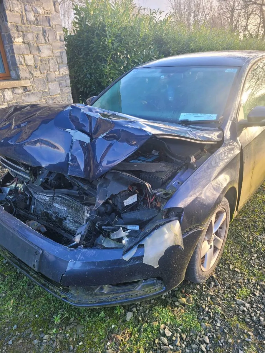 Repairable VW passat 2013 - Image 3