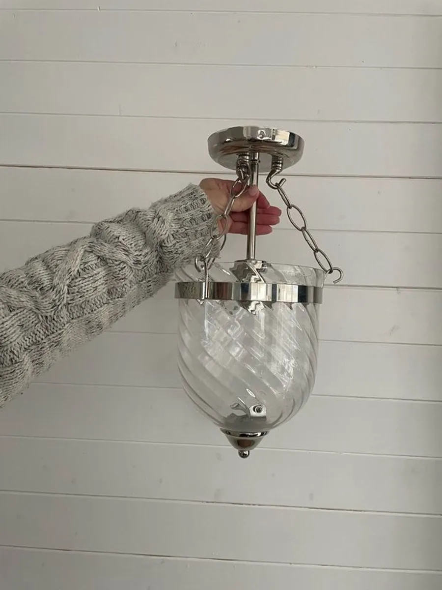 Beautiful pendant light - Image 1