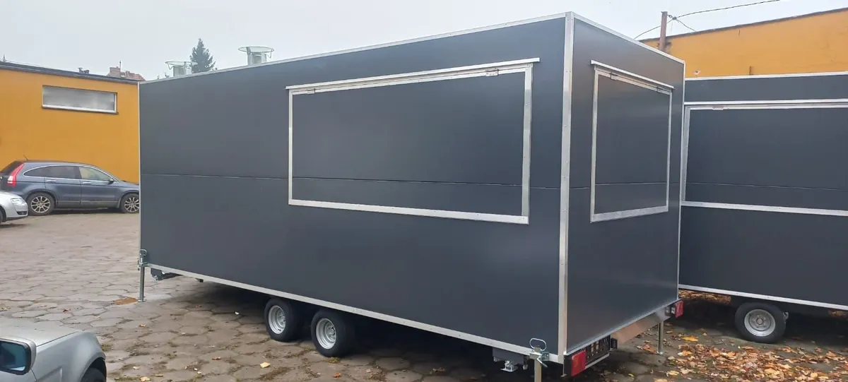 Food Trailer - Image 1