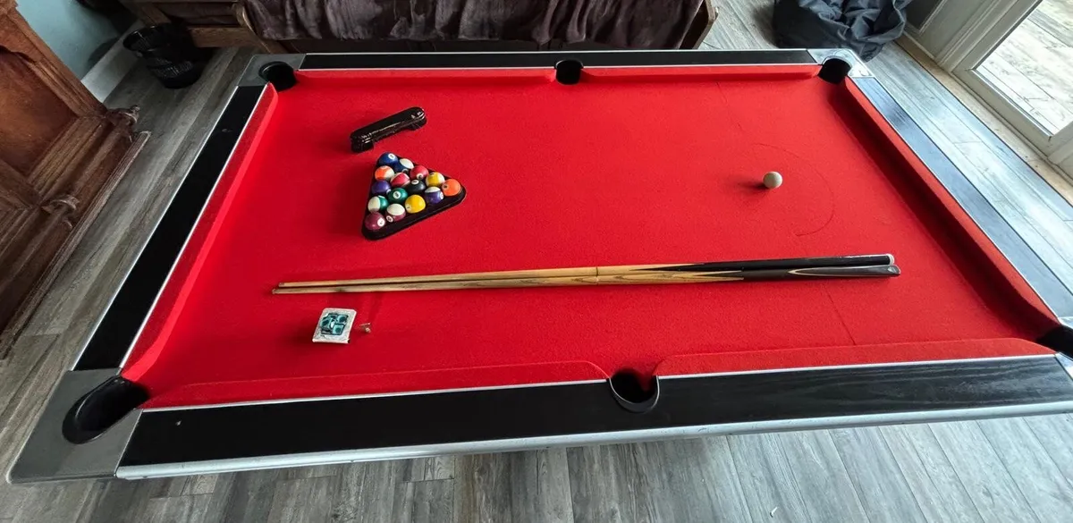 Full Size Diplomat Professional Pool Table Bundle - Image 3