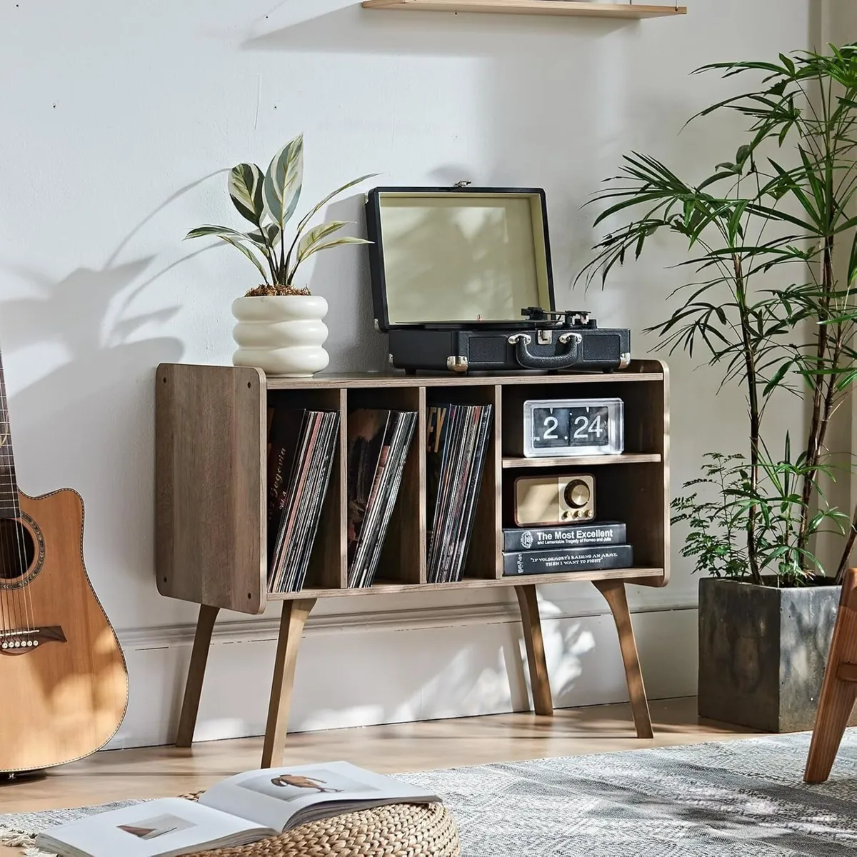 Oak Record Player Stand with 4 Cabinet Holds Up - Image 2