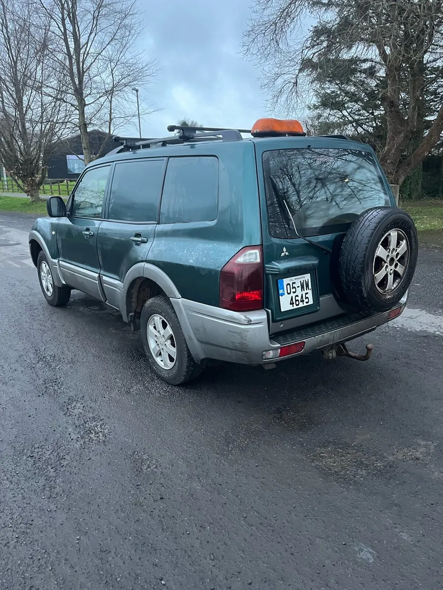 Mitiisbhi pajero 3,2 Disel new cvrt - Image 4