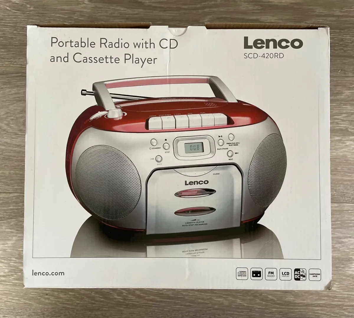 BRAND NEW Lenco Portable Radio with CD and Cassett - Image 4