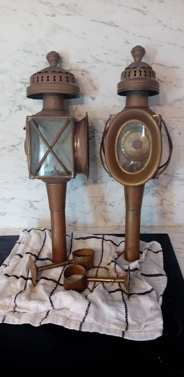 Antique brass coach lamps - Image 3