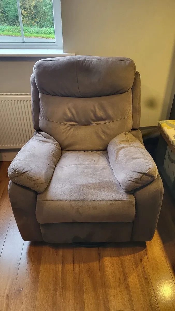 Corner couch - Image 3