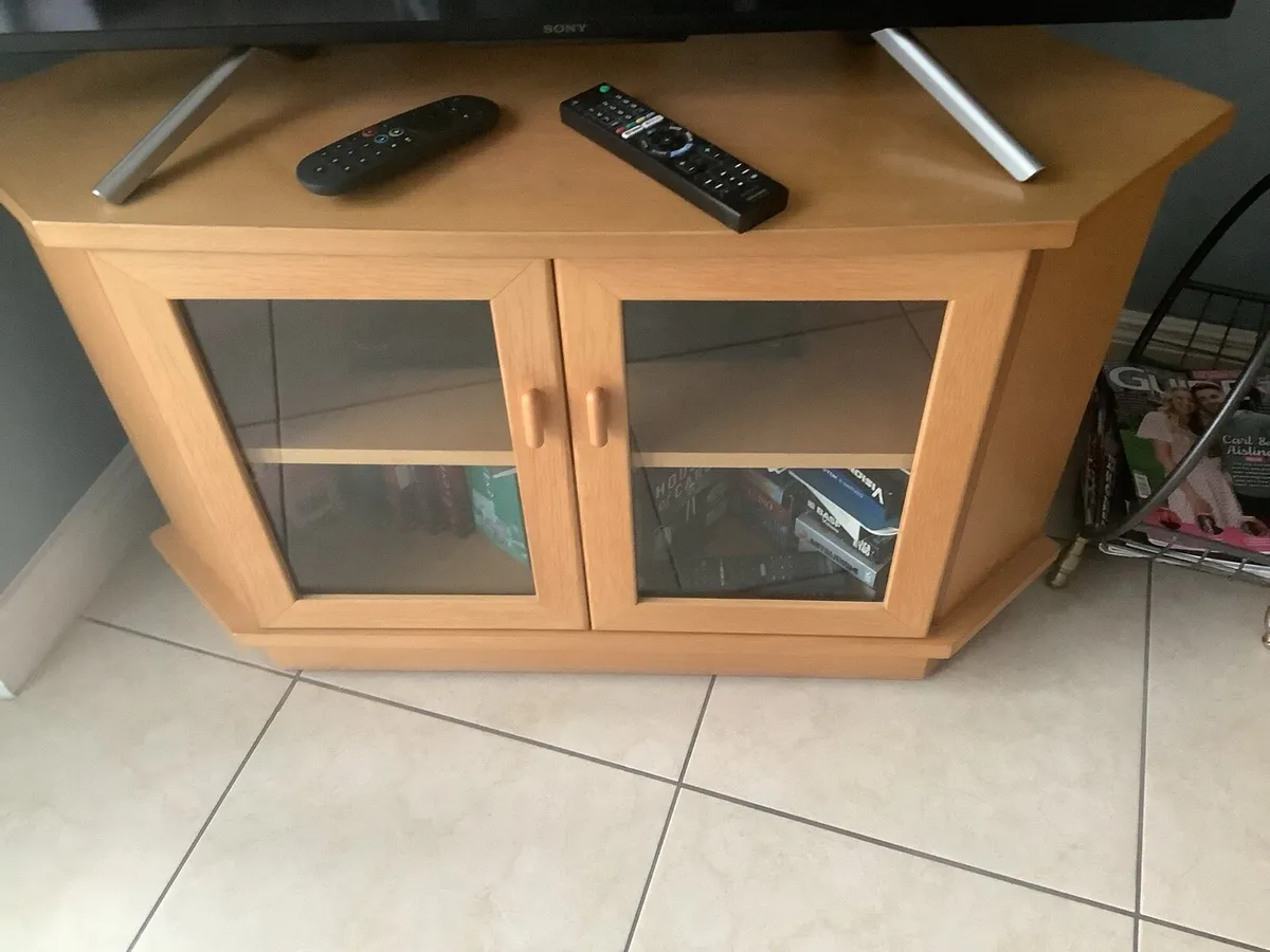 TV unit - Image 1