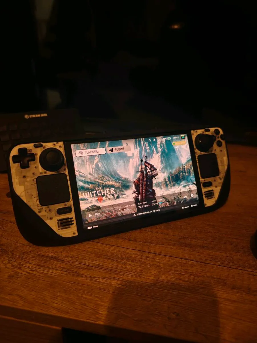 Steam Deck OLED 512gb | Dbrand KillSwitch - Image 1