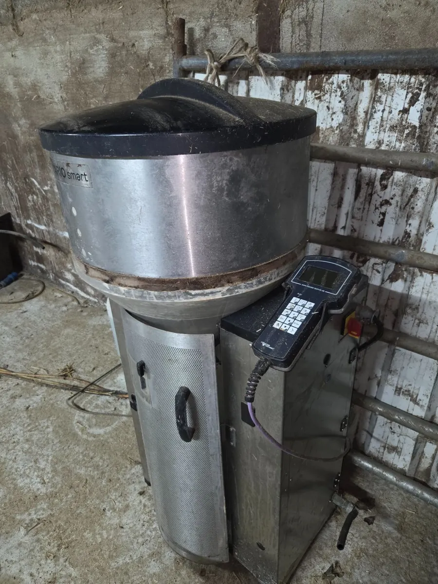 Automatic Calf feeder - Image 1