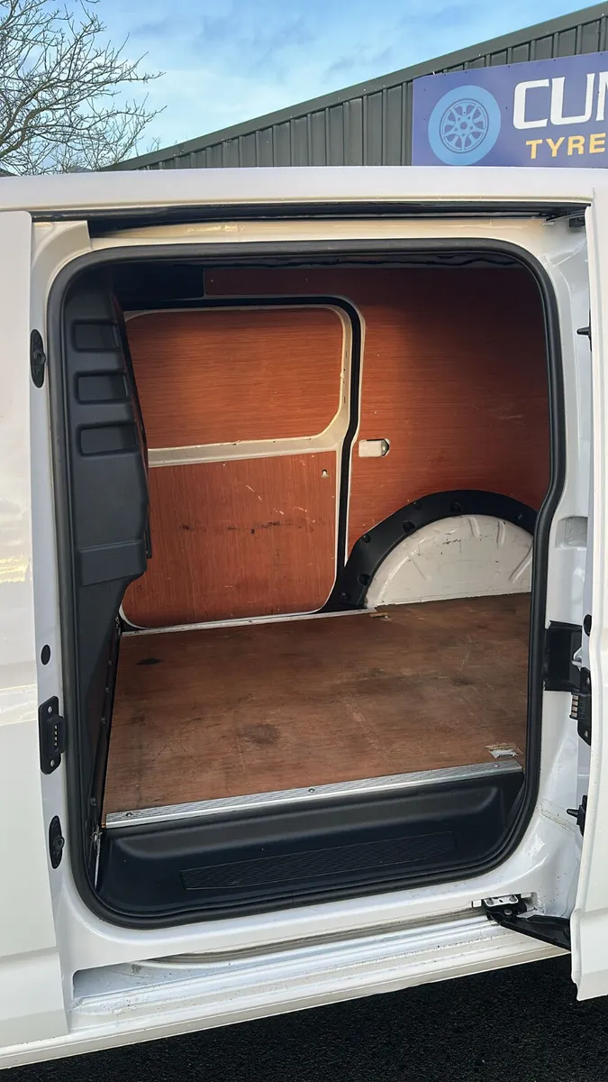 Volkswagen Caddy 2022 - Image 4