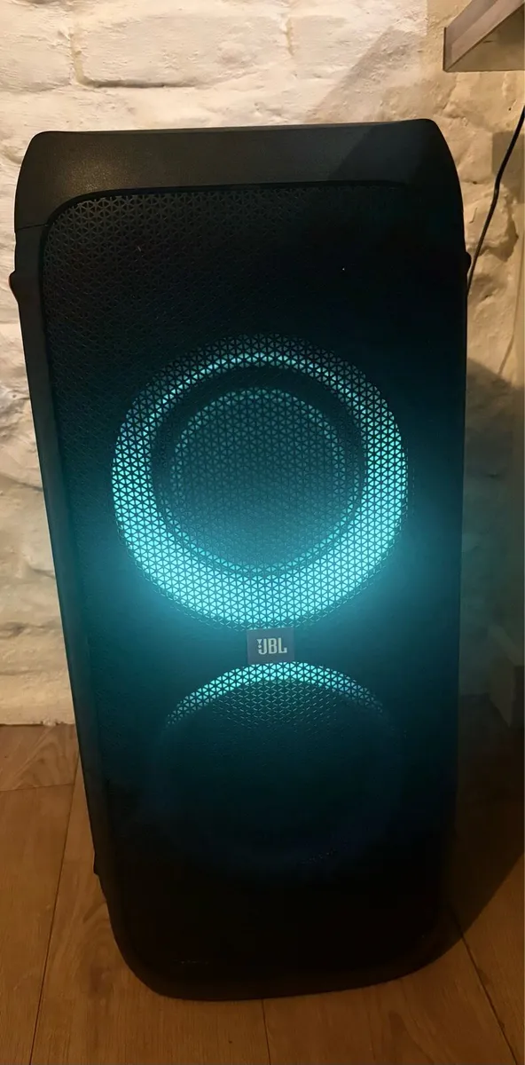 JBL Partybox 310 speaker (perfect condition) - Image 1