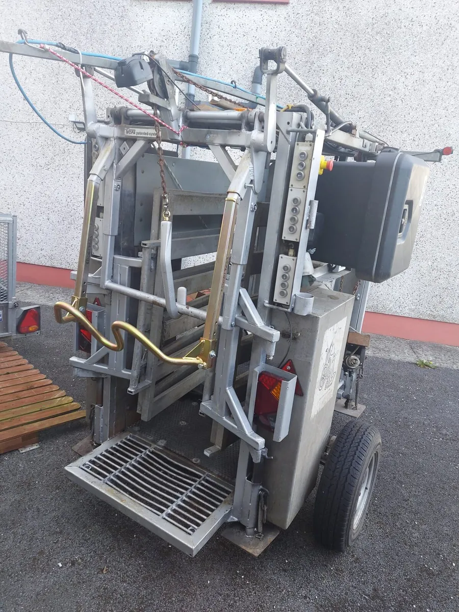 Wopa hoof trimming crate - Image 1