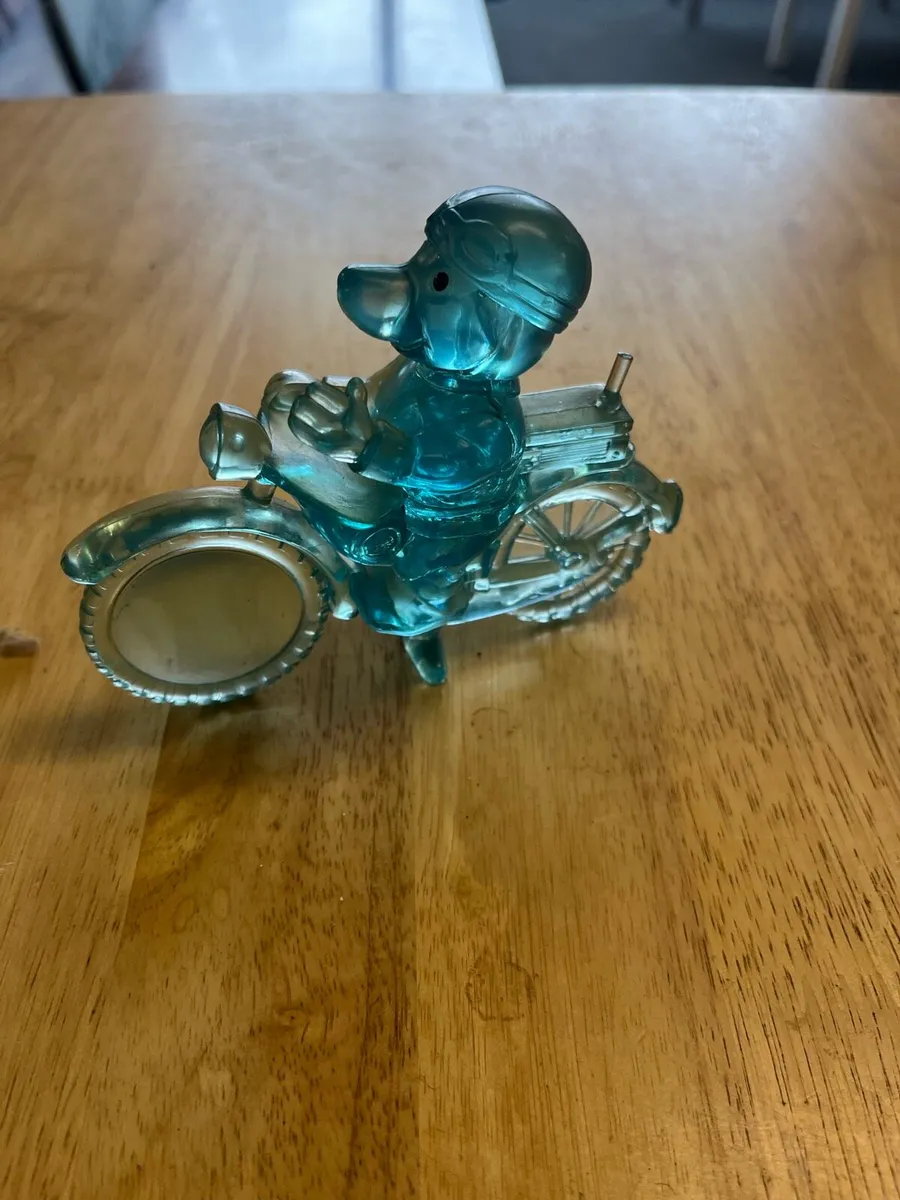 Vintage plastic figurine dog - Image 1