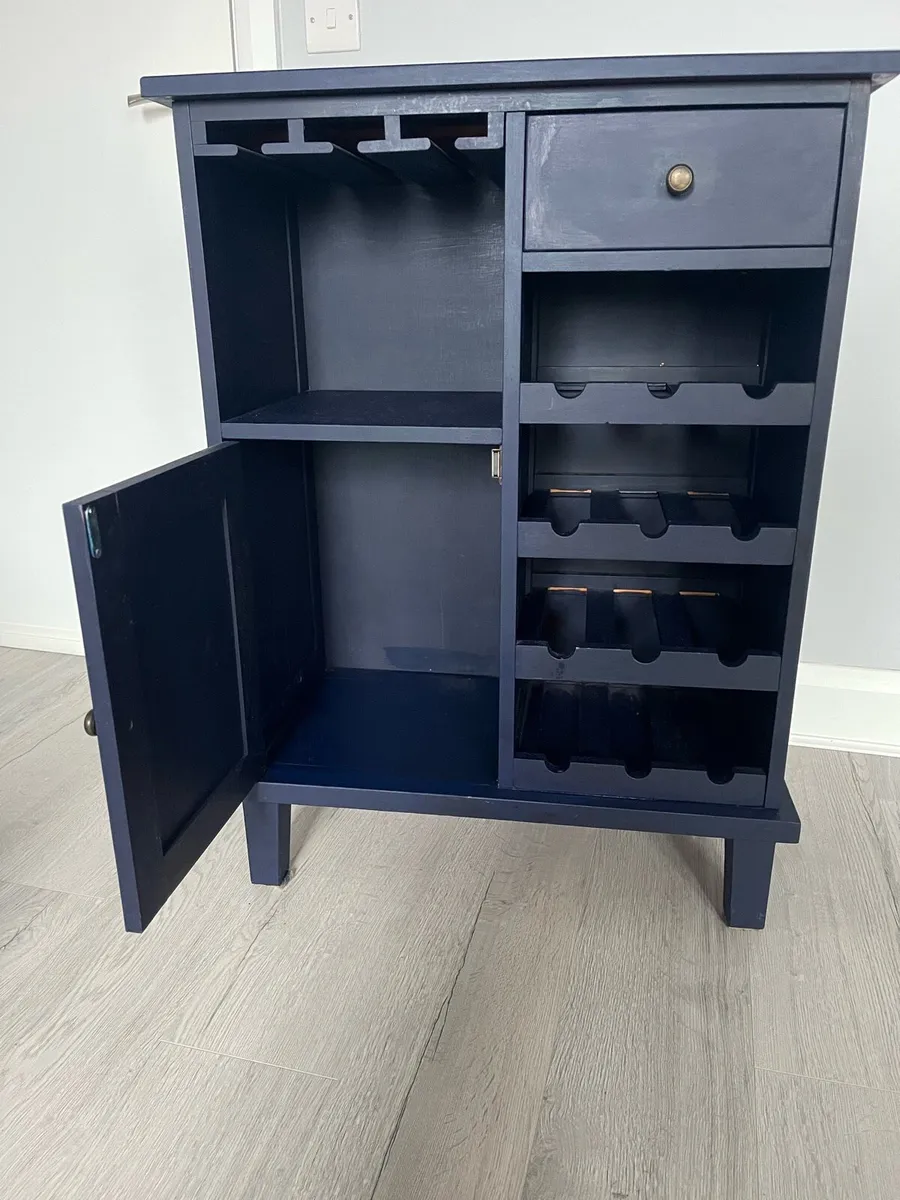 Drinks cabinet - Image 1