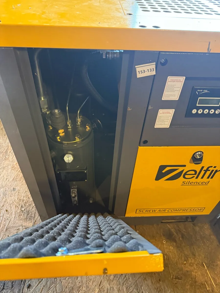 7.5kw screw air compressor - Image 2